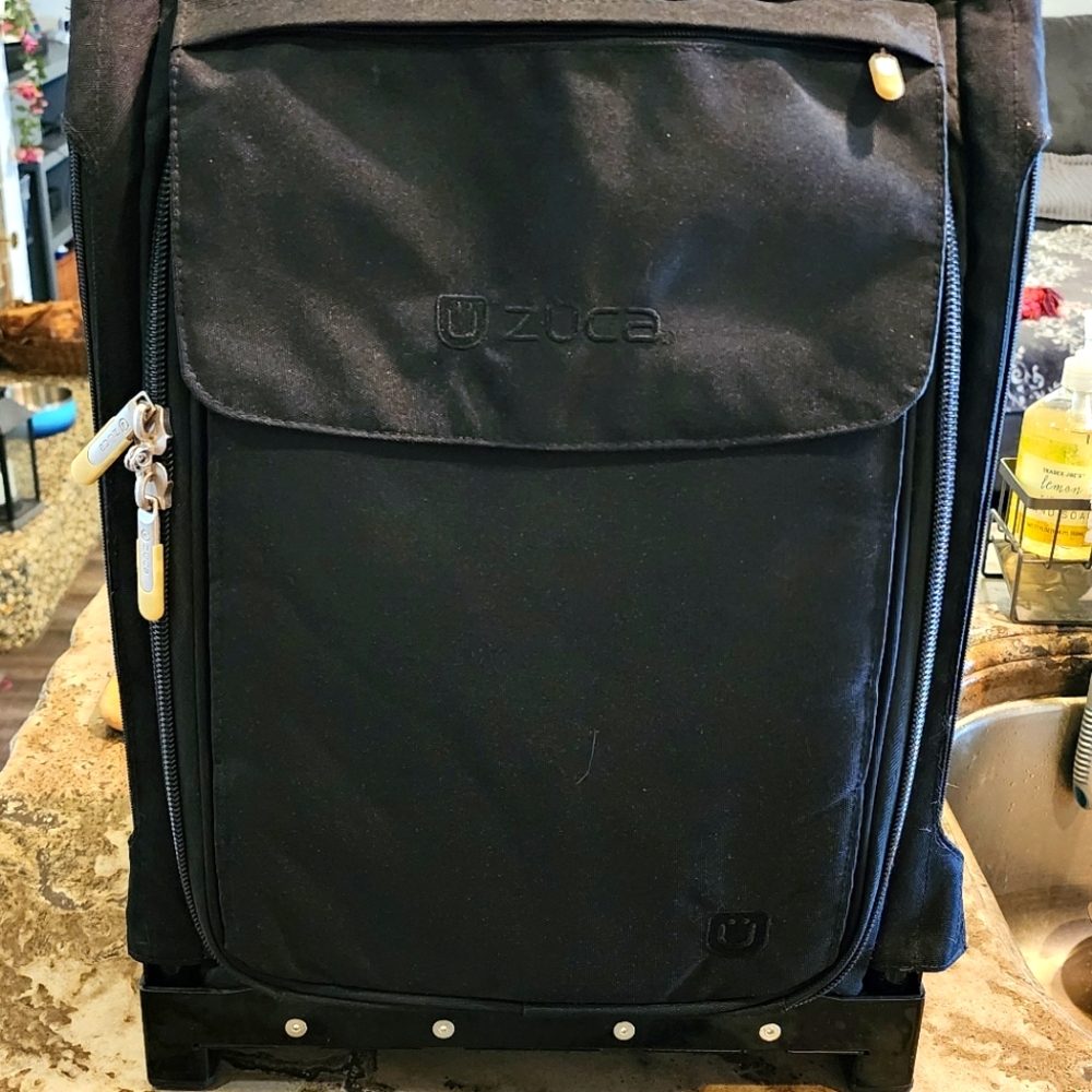 Züca Flight and dust cover with 4 large utility bags